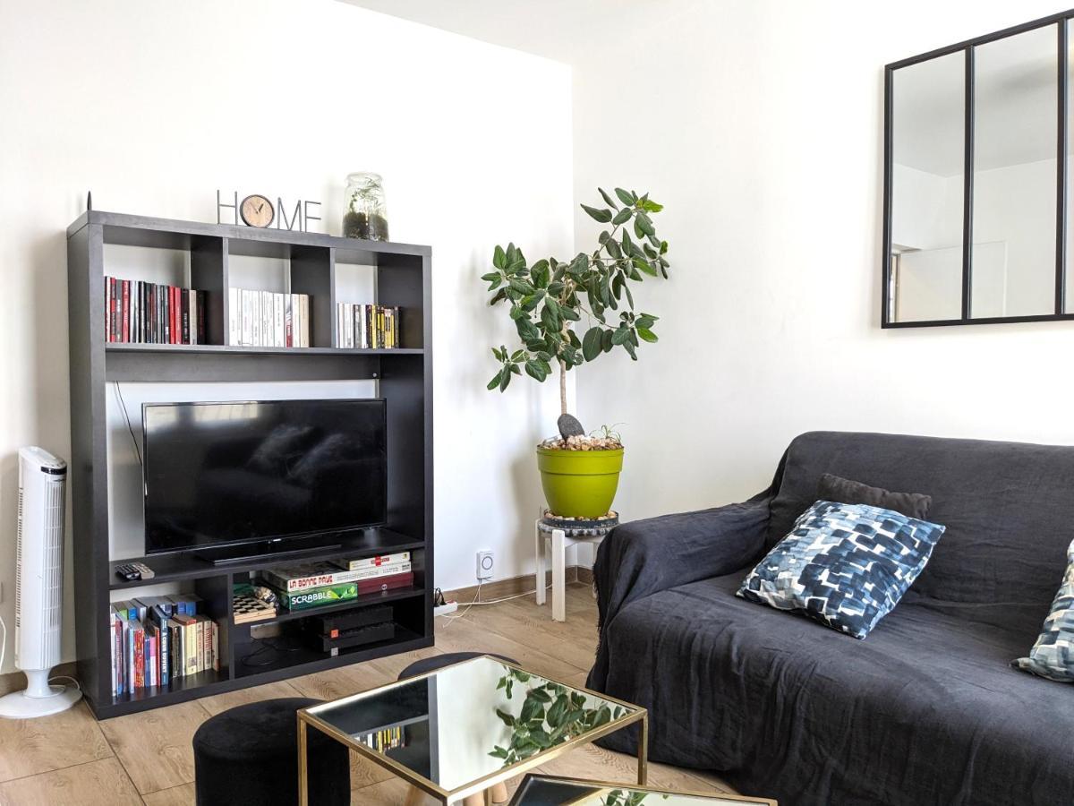 Grande Maison Renovee A 7 Min Du Metro Романвил Екстериор снимка
