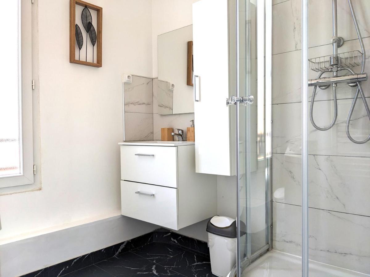 Grande Maison Renovee A 7 Min Du Metro Романвил Екстериор снимка